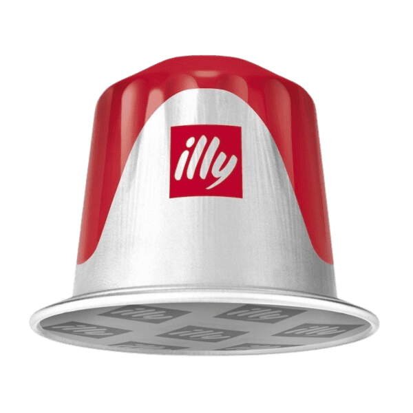Капсула за кафе в червено и сребристо с емблематичното бяло лого „illy“ отгоре, предназначена за използване с машини, съвместими с Nespresso.